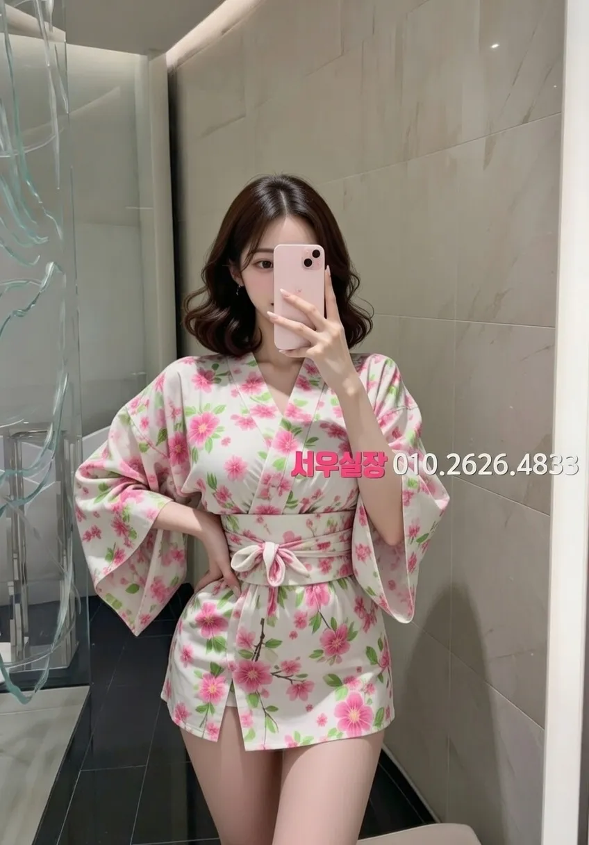 전북 미러룸 프리미엄 라인업 20번 프로필